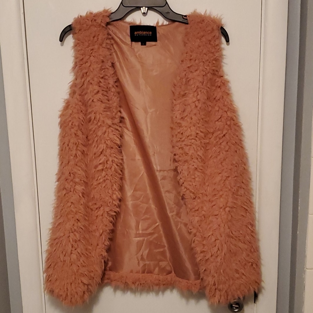 Fluffy/Shaggy Vest - Ambiance Outerwear Large